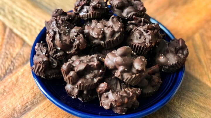 Crispy Dark Chocolate Peanut Clusters - The Weary Chef