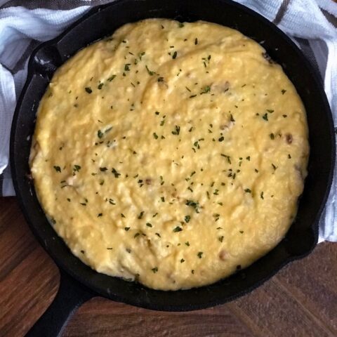 Looking for something different? Give this simple low carb mashed cauliflower shepherd's pie a try! This dish has all of the elements of a traditional shepherd's pie with a few delicious twists!