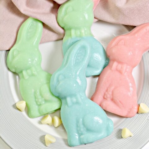 Keto White Chocolate Easter Bunnies