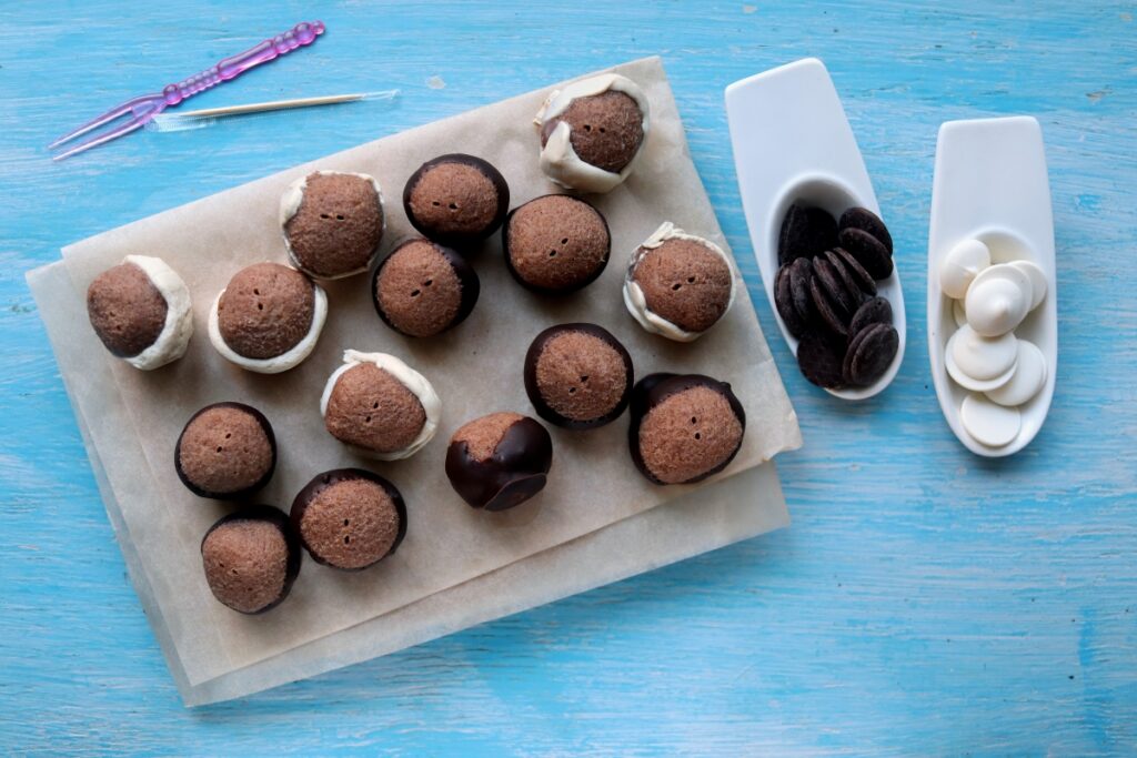 peanut butter balls dipped in chocolate