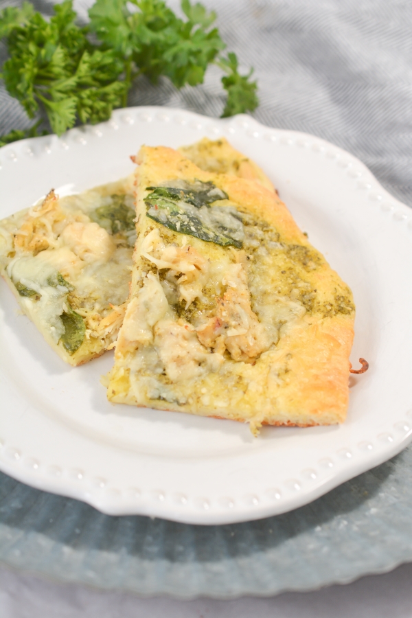 Keto Chicken Pesto Flatbread
